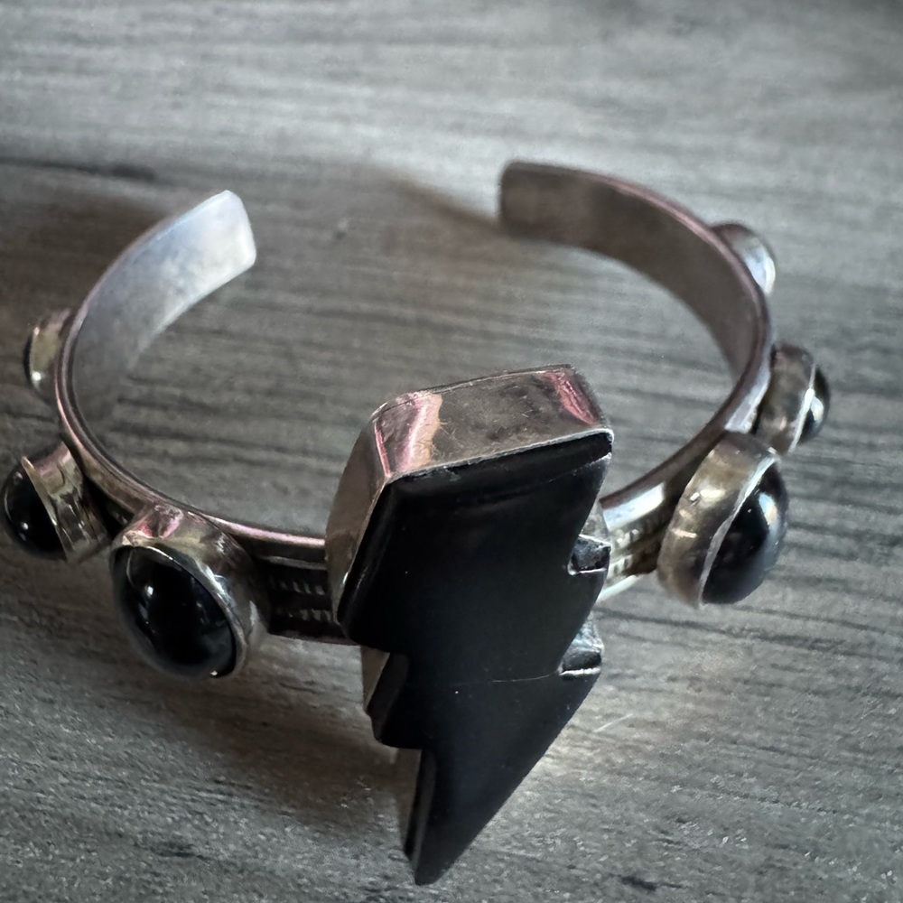 Sterling Silver HANDMADE and Black onyx Cuff Bracelet